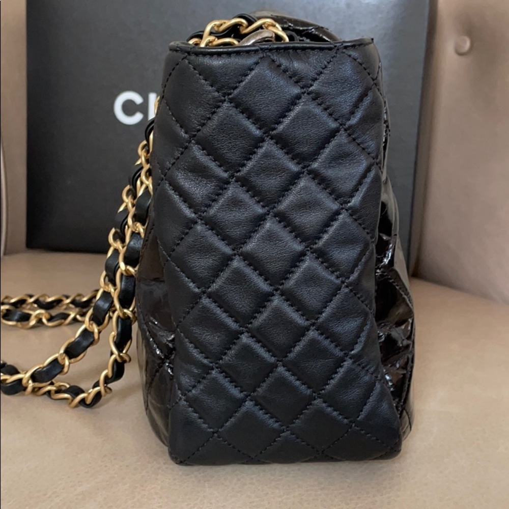 Chanel Black Shoulder Bag - Picture 5 of 13